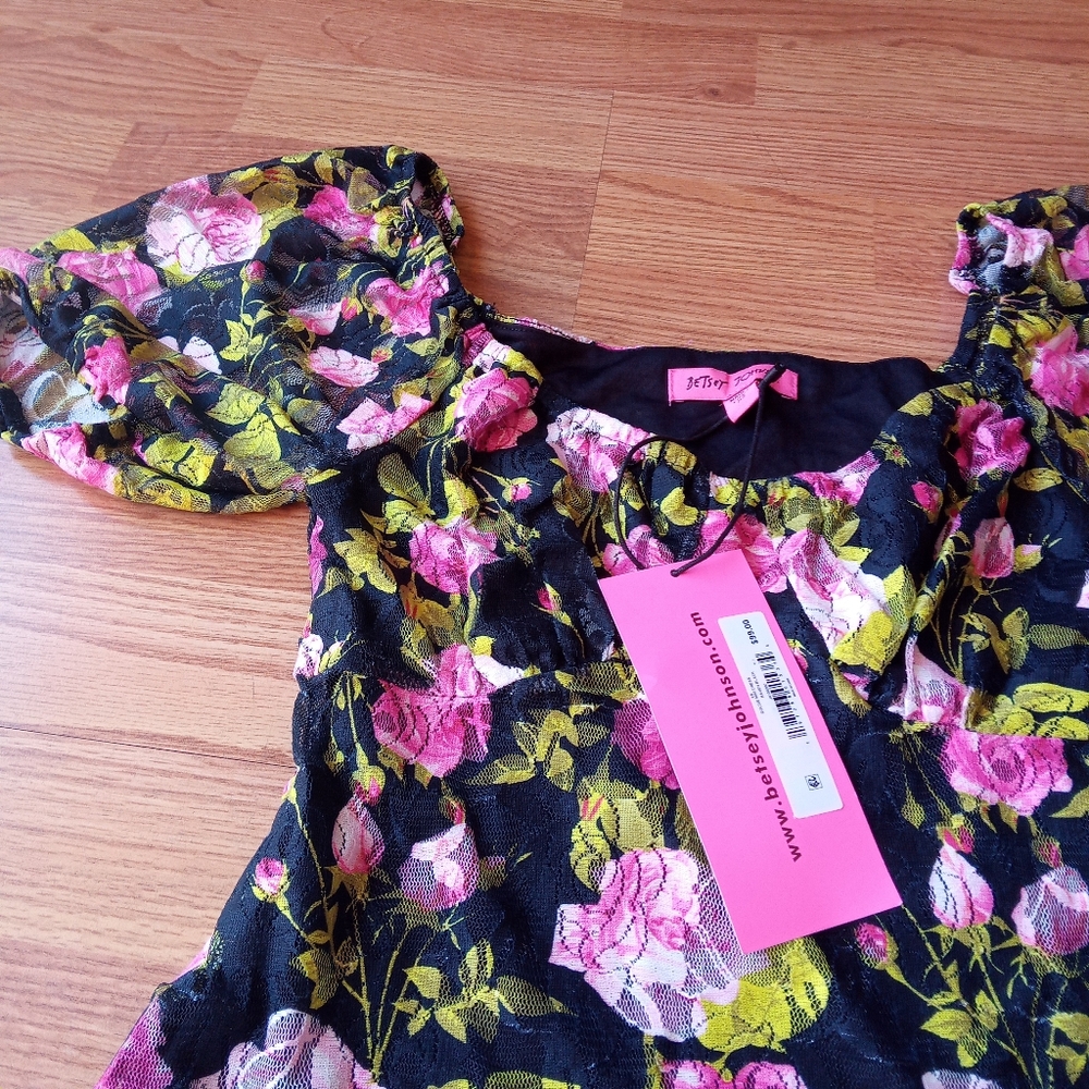NWT Betsey Johnson juniors dress , black floral sz XS MSRP $99.00 - Picture 4 of 7